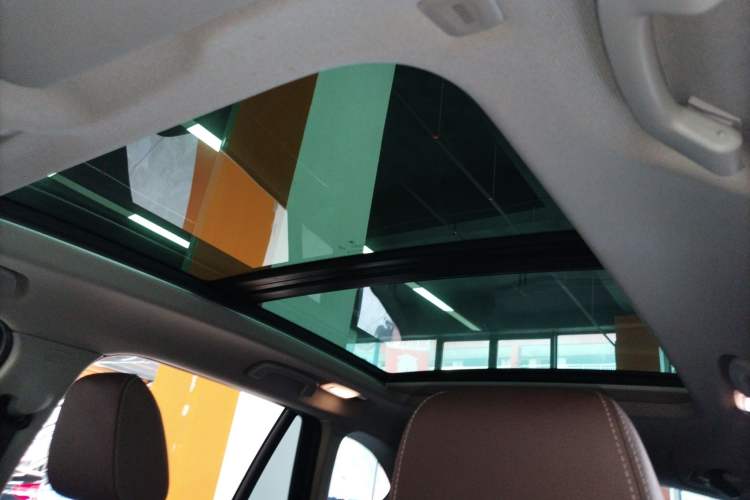 Used BMW X1 2022 sDrive20Li Luxury Model Headliner
