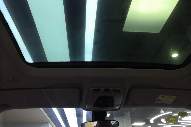 Used BMW X1 2022 xDrive25Li Luxury Model Headliner