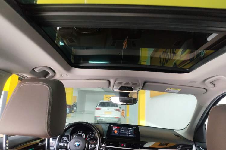 Used BMW X1 2022 sDrive25Li Leading Model Headliner