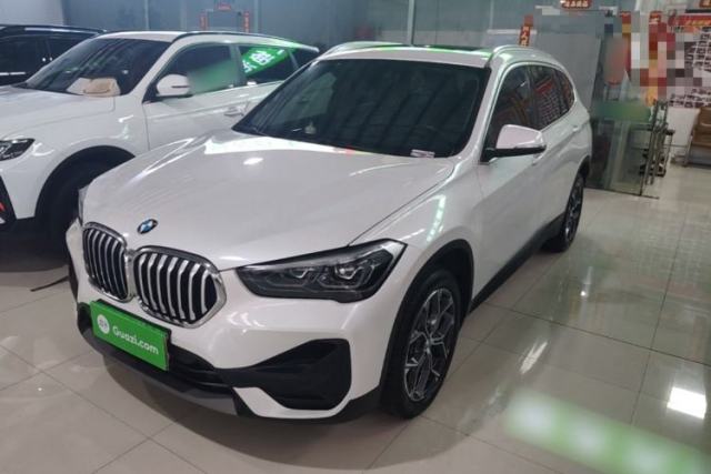 BMW X1 2022 sDrive25Li Leading Model с пробегом