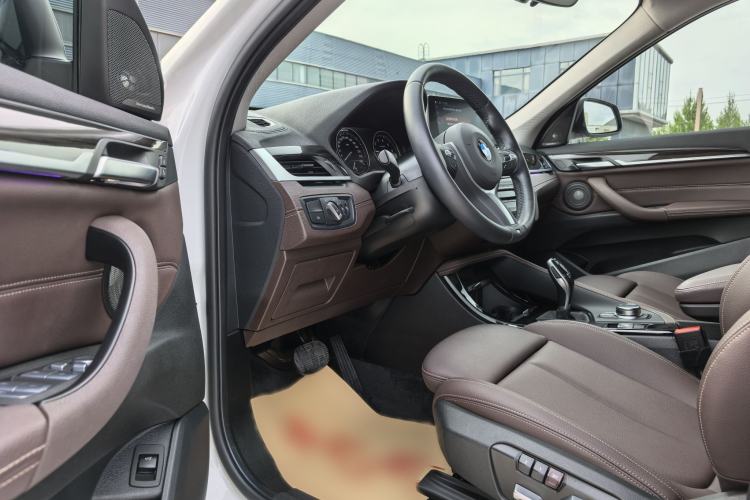 Used BMW X1 2022 Updated xDrive25Li Premium Edition Interior 1