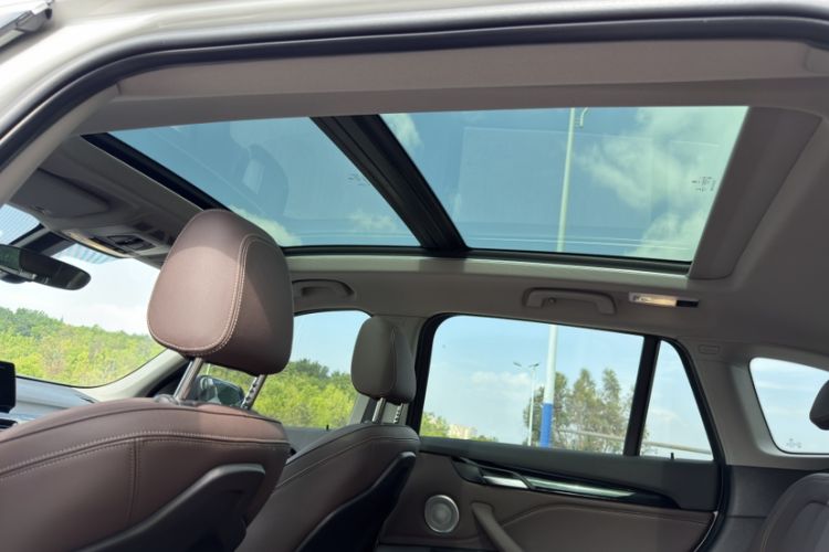 Used BMW X1 2022 sDrive25Li Leading Model Interior 10