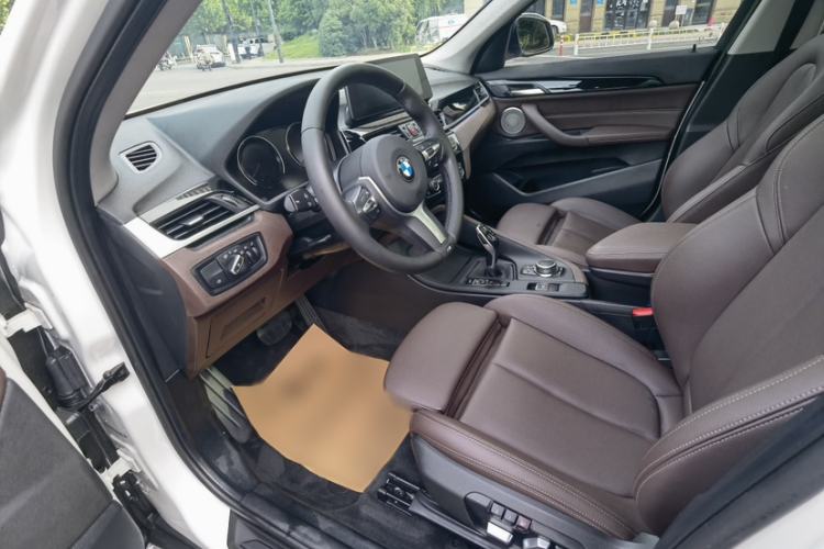 Used BMW X1 2022 sDrive25Li Leading Model Interior 2