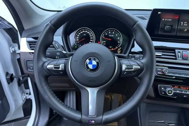 Used BMW X1 2022 sDrive25Li Leading Model Interior 2