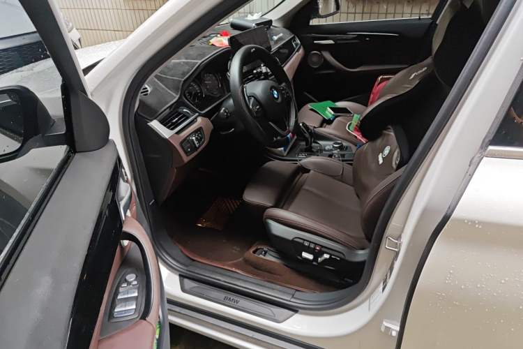 Used BMW X1 2022 sDrive20Li Fashion Model Interior 3