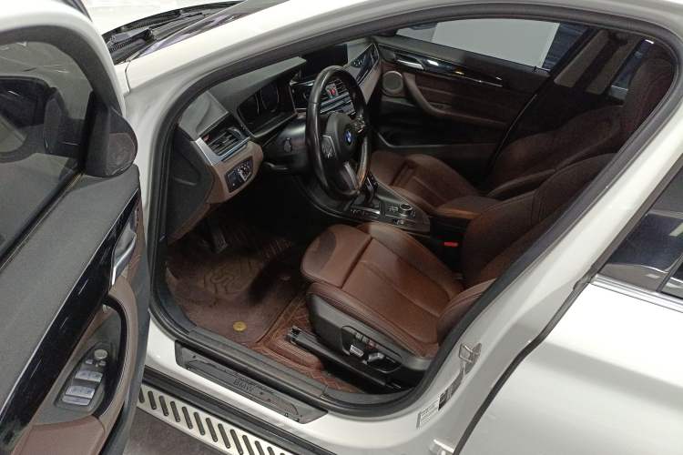 Used BMW X1 2022 sDrive25Li Leading Model Interior 3