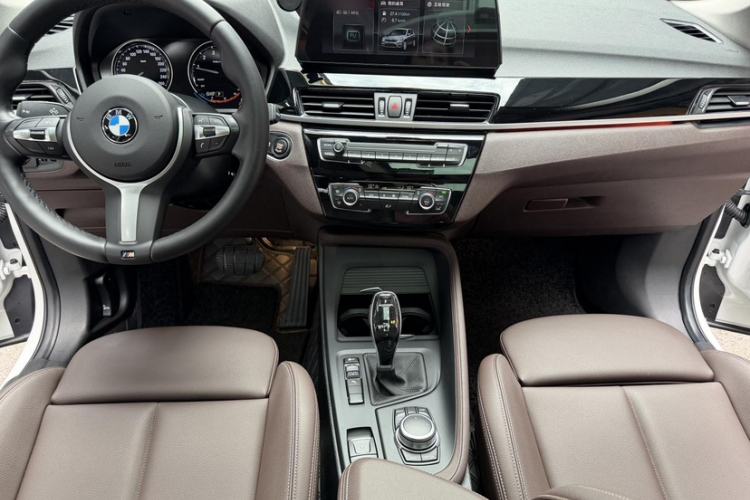 Used BMW X1 2022 sDrive25Li Leading Model Interior 3