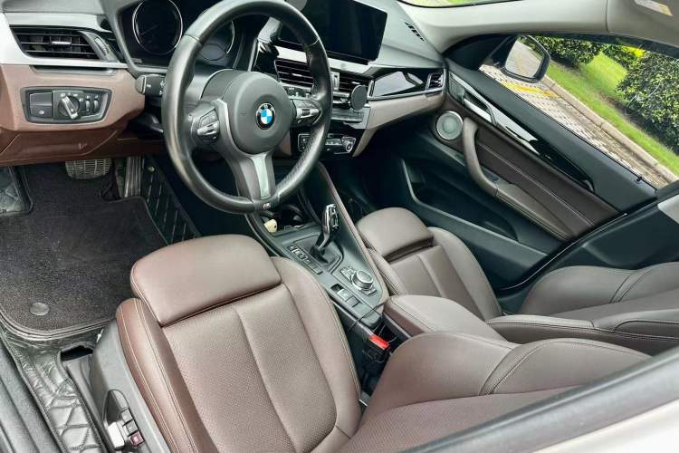 Used BMW X1 2022 sDrive25Li Leading Model Interior 4