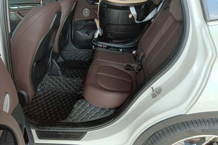 Used BMW X1 2022 sDrive20Li Fashion Model Interior 4