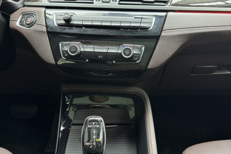 Used BMW X1 2022 xDrive25Li Luxury Model Interior 4