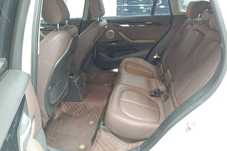 Used BMW X1 2022 sDrive25Li Leading Model Interior 4