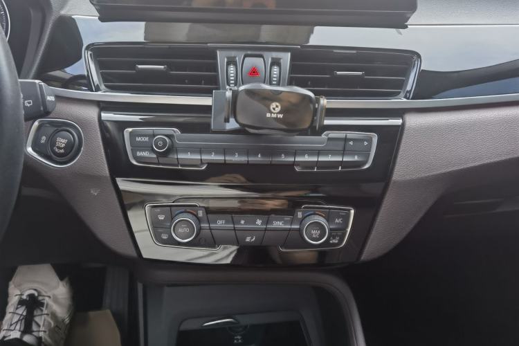 Used BMW X1 2022 sDrive25Li Leading Model Interior 5