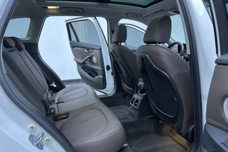 Used BMW X1 2022 sDrive25Li Leading Model Interior 5