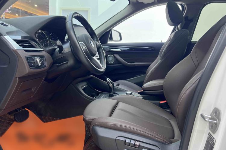 Used BMW X1 2022 sDrive25Li Leading Model Interior 6