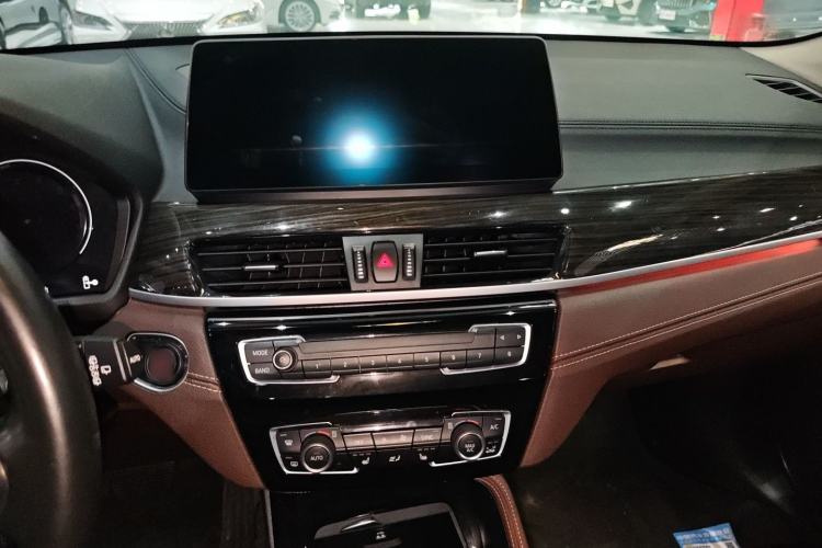 Used BMW X1 2022 xDrive25Li Luxury Model Interior 6