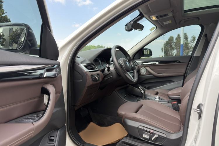 Used BMW X1 2022 sDrive25Li Leading Model Interior 8