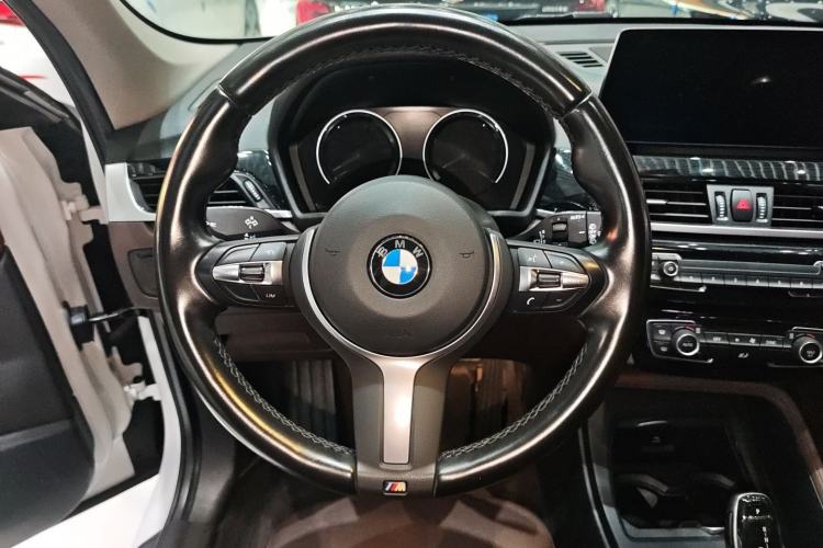 Used BMW X1 2022 sDrive25Li Leading Model Interior 8