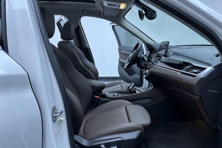 Used BMW X1 2022 sDrive25Li Leading Model Interior 8
