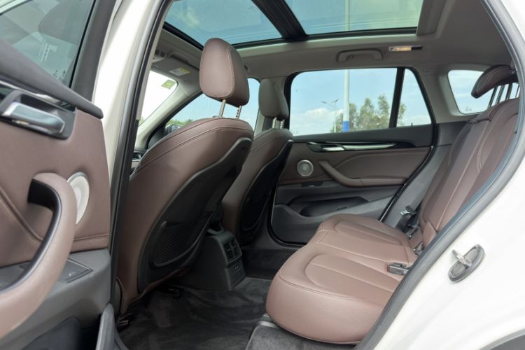 Used BMW X1 2022 sDrive25Li Leading Model Interior 9