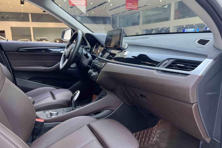 Used BMW X1 2022 sDrive25Li Leading Model Interior 9