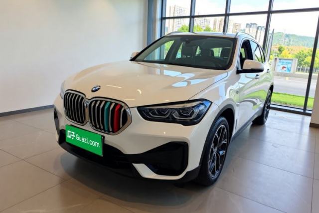 BMW X1 2022 sDrive25Li Leading Model usado