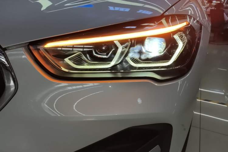 Used BMW X1 2022 xDrive25Li Luxury Model Left Front Headlight