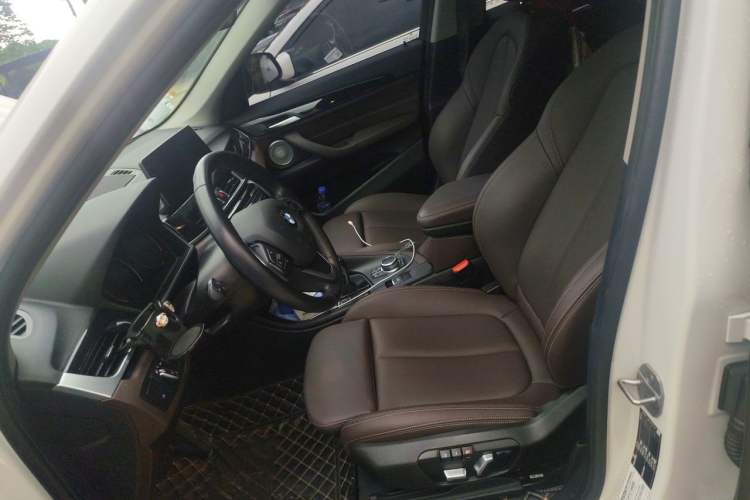 Used BMW X1 2022 sDrive20Li Fashion Model Left Front Seat