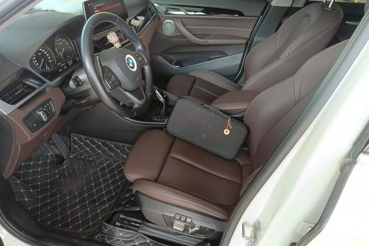 Used BMW X1 2022 sDrive20Li Fashion Model Left Front Seat