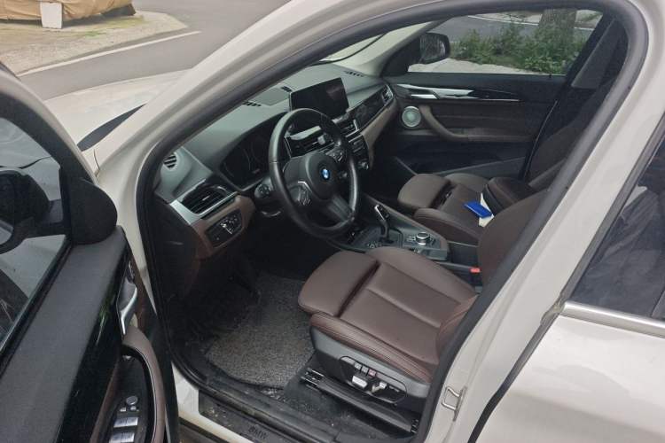 Used BMW X1 2022 sDrive25Li Leading Model Left Front Seat
