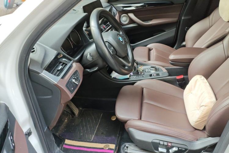 Used BMW X1 2022 sDrive20Li Fashion Model Left Front Seat