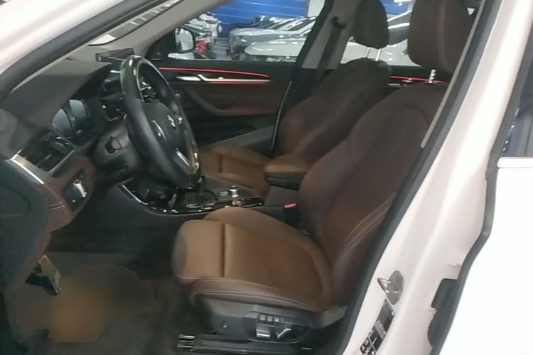 Used BMW X1 2022 Updated xDrive25Li Premium Edition Left Front Seat