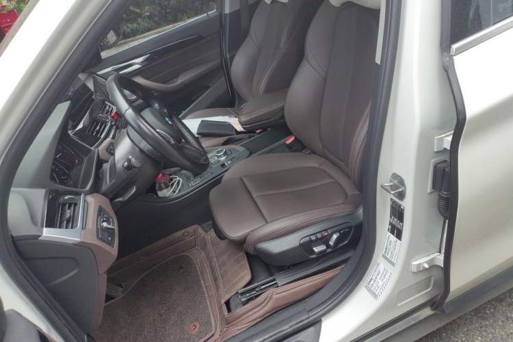 Used BMW X1 2022 sDrive25Li Leading Model Left Front Seat