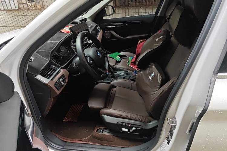 Used BMW X1 2022 sDrive20Li Fashion Model Left Front Seat