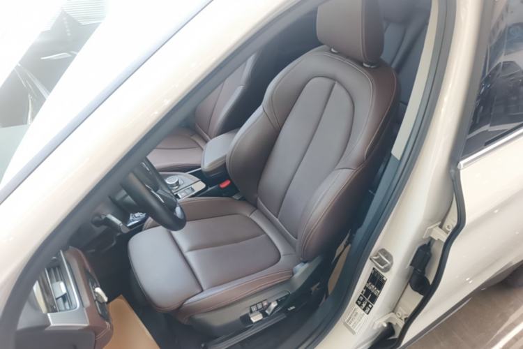 Used BMW X1 2022 Updated xDrive25Li Premium Edition Left Front Seat