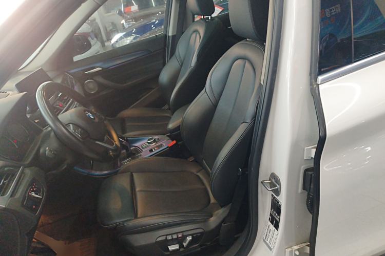Used BMW X1 2022 sDrive20Li Fashion Model Left Front Seat
