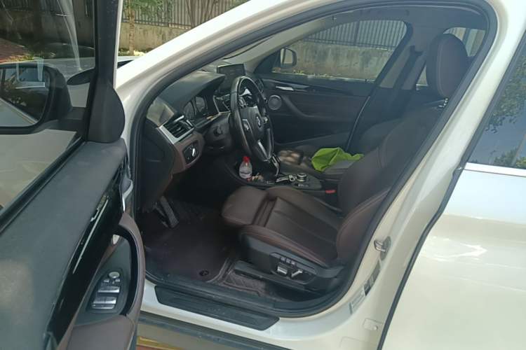 Used BMW X1 2022 sDrive25Li Leading Model Left Front Seat