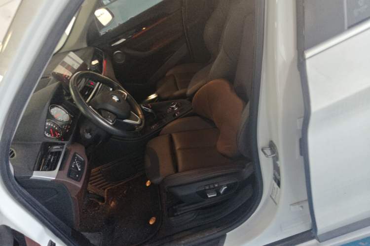 Used BMW X1 2022 sDrive20Li Fashion Model Left Front Seat