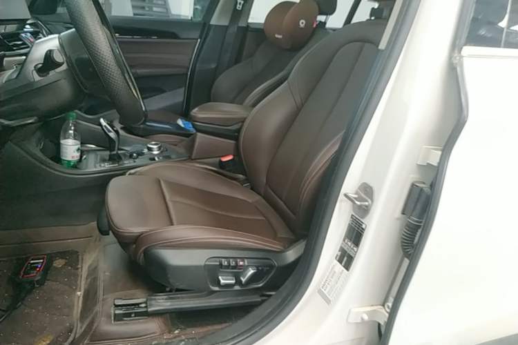 Used BMW X1 2022 sDrive25Li Leading Model Left Front Seat