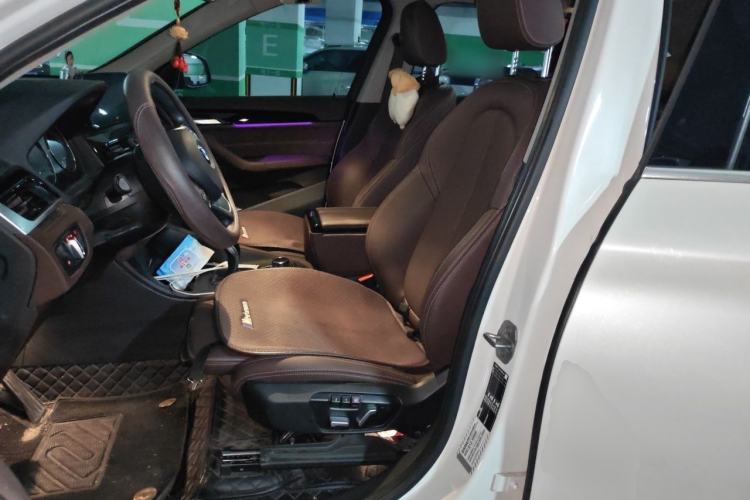 Used BMW X1 2022 sDrive20Li Fashion Model Left Front Seat