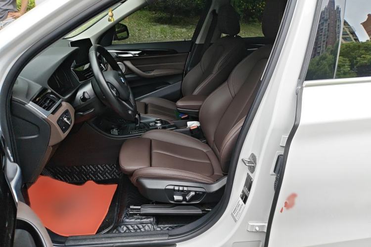 Used BMW X1 2022 sDrive20Li Fashion Model Left Front Seat