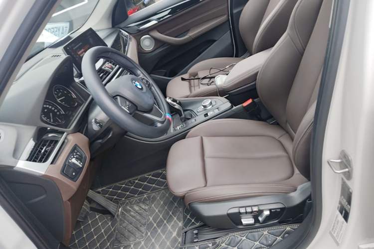 Used BMW X1 2022 sDrive20Li Fashion Model Left Front Seat