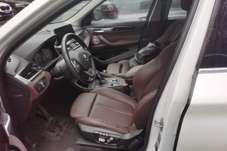 Used BMW X1 2022 sDrive20Li Fashion Model Left Front Seat