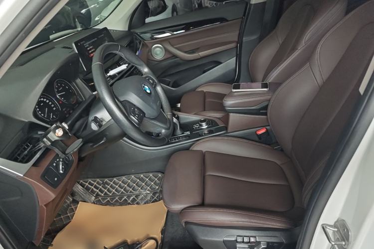 Used BMW X1 2022 sDrive20Li Fashion Model Left Front Seat