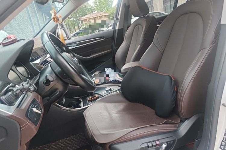 Used BMW X1 2022 Updated xDrive25Li Premium Edition Left Front Seat