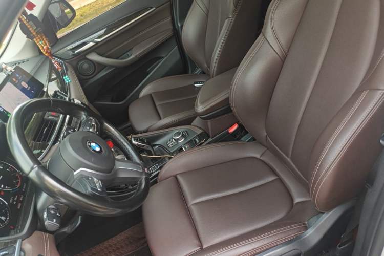 Used BMW X1 2022 Updated xDrive25Li Premium Edition Left Front Seat