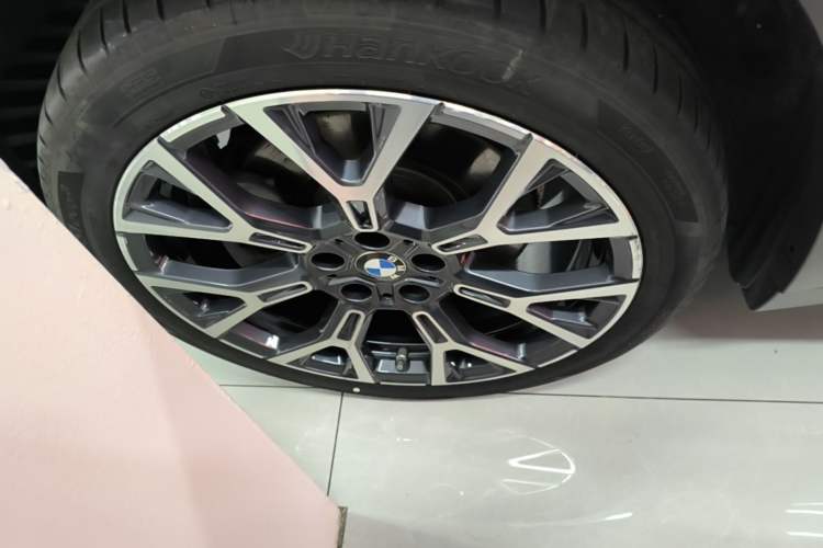 Used BMW X1 2022 xDrive25Li Luxury Model Left Front Wheel Hub