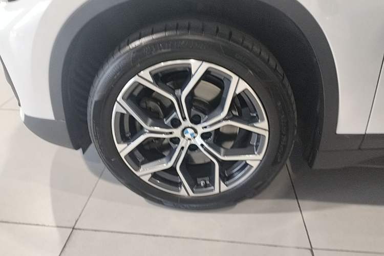 Used BMW X1 2022 sDrive25Li Leading Model Left Front Wheel Hub