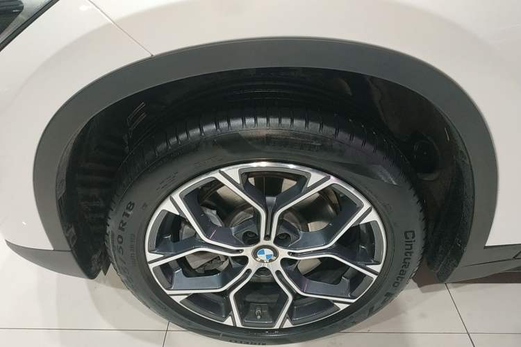 Used BMW X1 2022 sDrive25Li Leading Model Left Front Wheel Hub