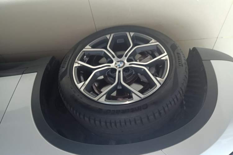 Used BMW X1 2022 sDrive25Li Leading Model Left Front Wheel Hub