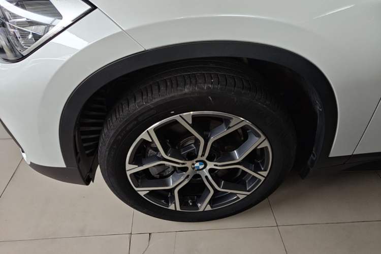 Used BMW X1 2022 sDrive25Li Leading Model Left Front Wheel Hub